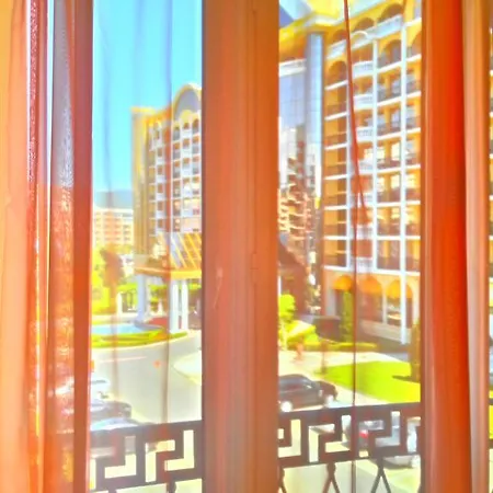 Victoria Apartment